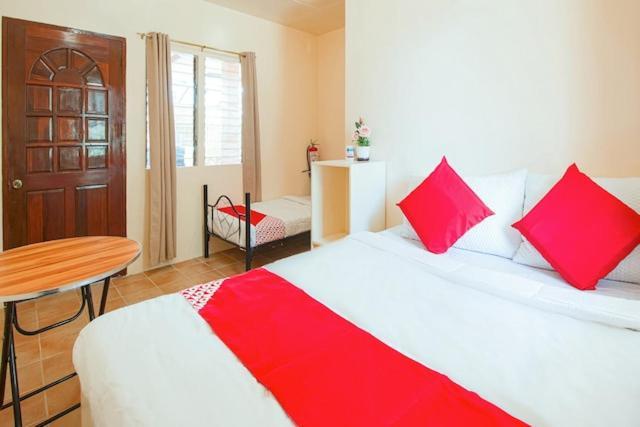 Jessa'S 5 Guests House Hotell Moalboal Eksteriør bilde